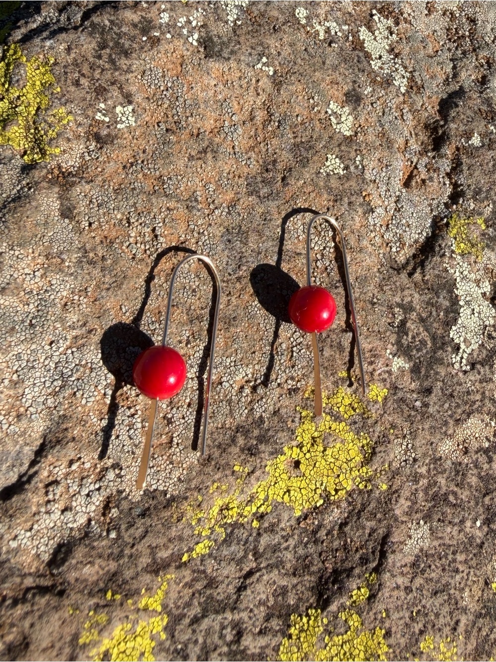 14K Gold and Red Coral Bead Threader Earrings - Handmade NWOT - Picture 3 of 3